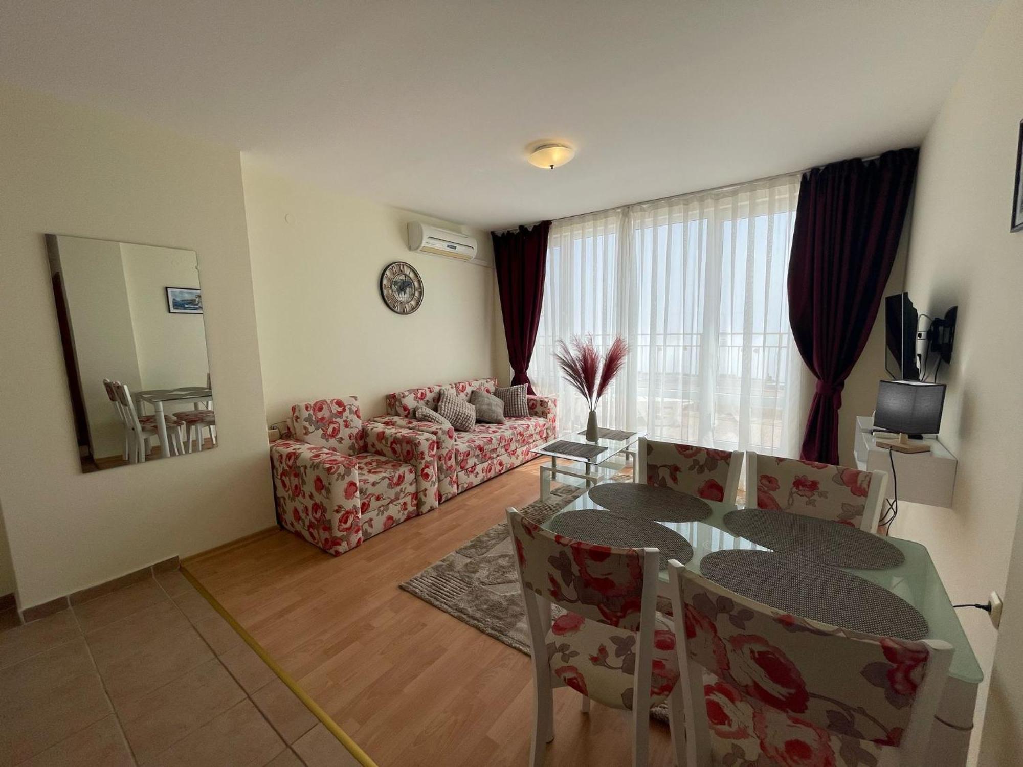 Grand Resort - Imperial Crown Fort Club - Prestige Apartments Elenite Room photo